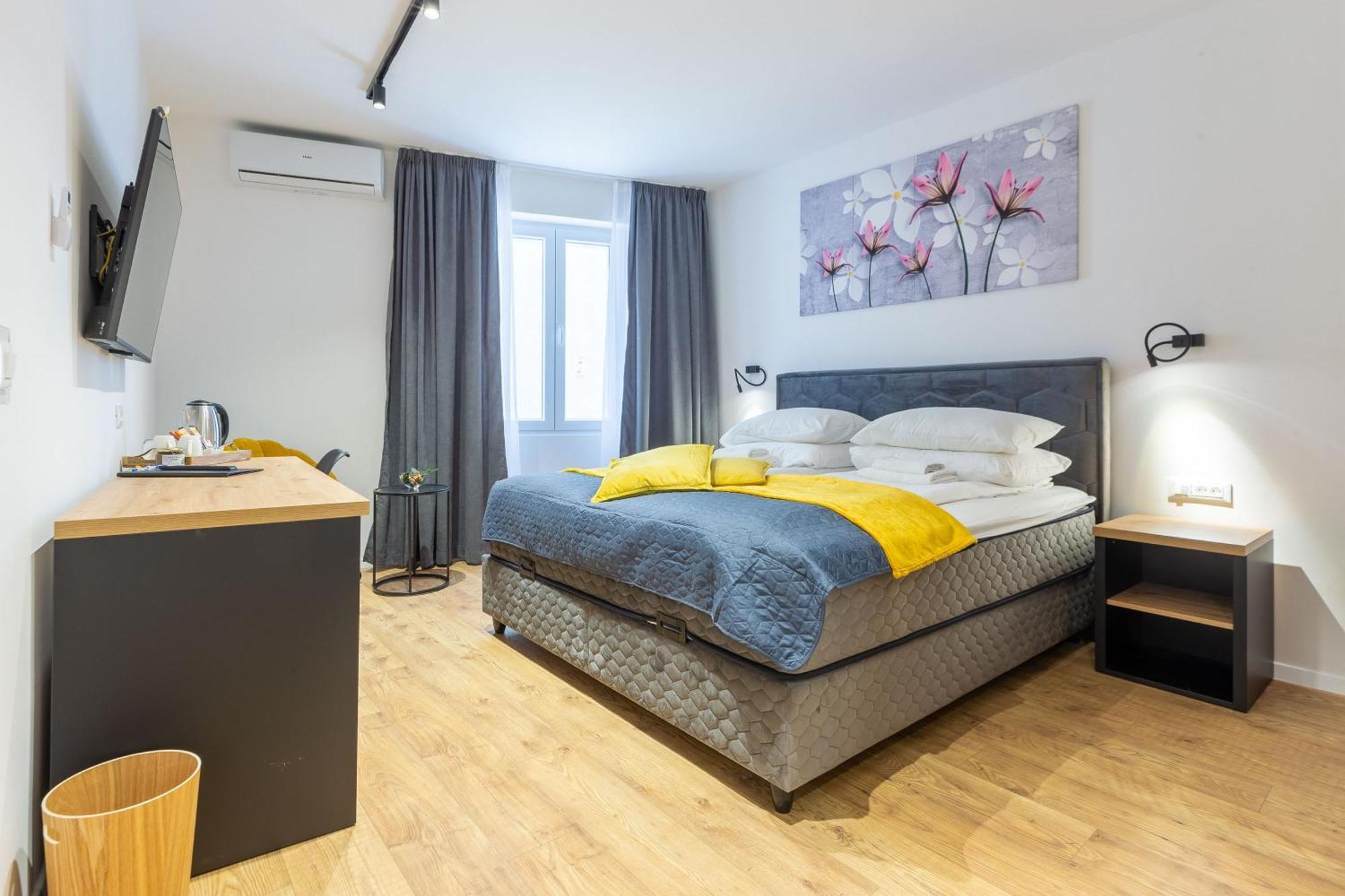 2m Exclusive Apartment